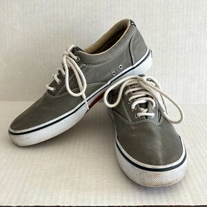 Sperry Halyard Sneaker Grey, Size 9